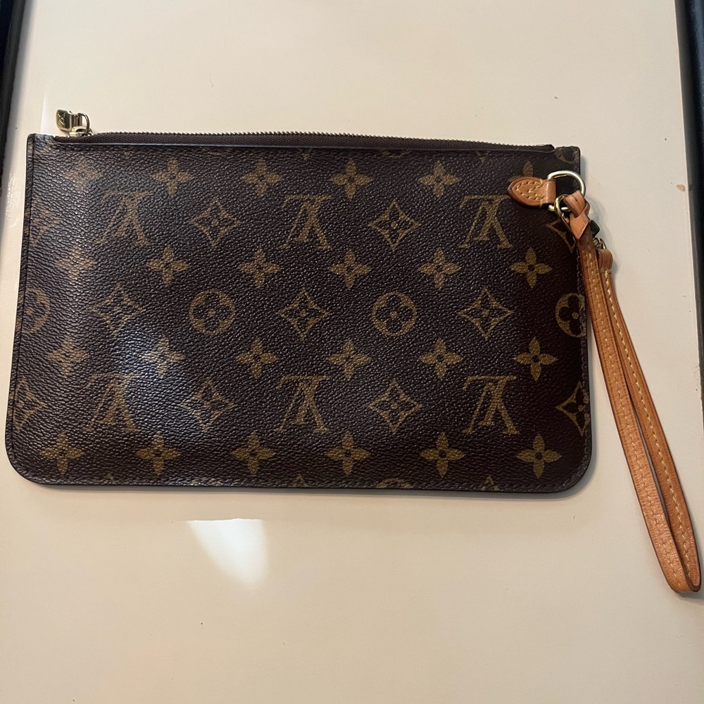 Louis Vuitton Monogram Clutch
